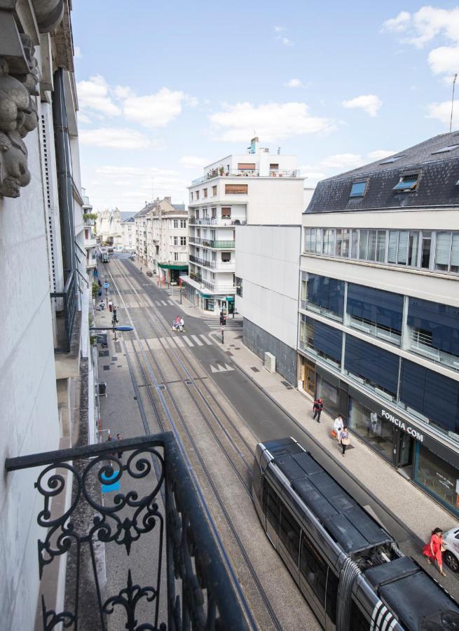 Appartement Avec Balcon A 250 M De La Gare, Hyper Centre Tours Buitenkant foto